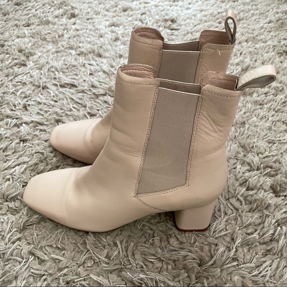 H&M cream leather block heel boots sz 7